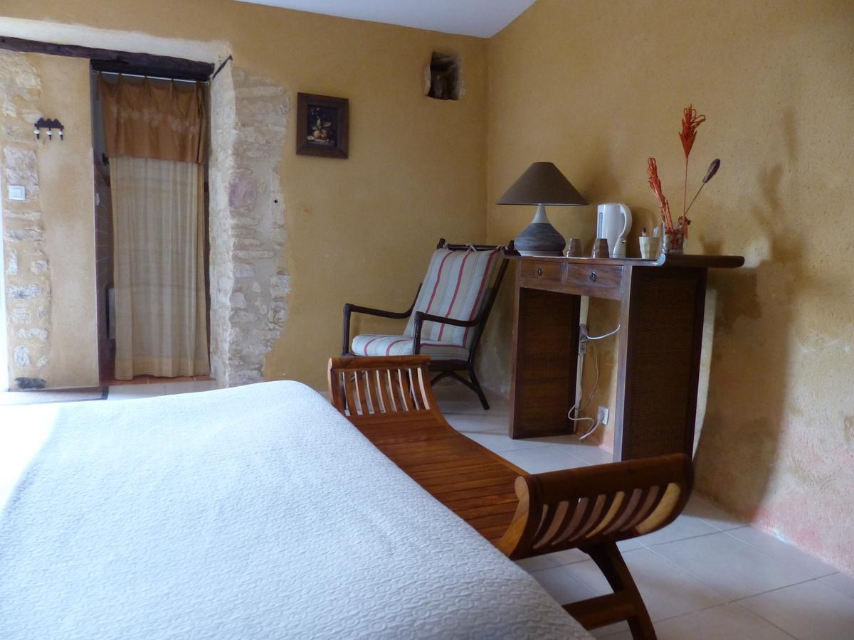 Chambres D'Hotes Les Boudines Saint-Germain-de-Belves ห้อง รูปภาพ