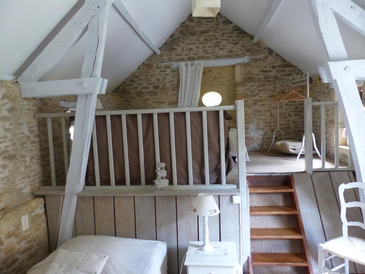 Chambres D'Hotes Les Boudines Saint-Germain-de-Belves ห้อง รูปภาพ